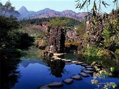 黄果树瀑布 青岩古镇 甲秀楼精华 3日游