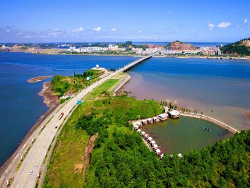 七彩贝丘湾景区