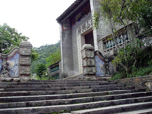 飞霞山