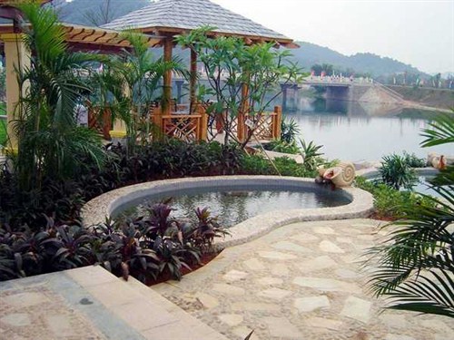 聚龙湾天然温泉度假村
