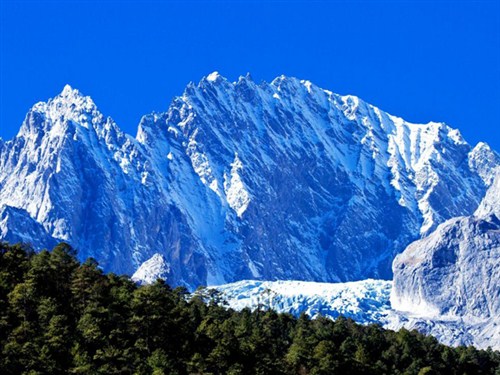 玉龙雪山