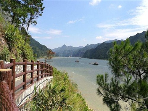羚羊峡古栈道1