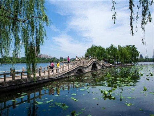大明湖公园