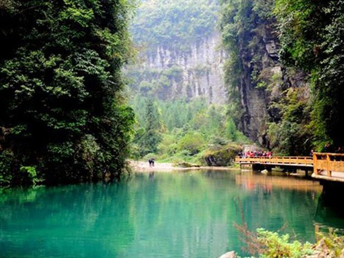 天生三硚景区