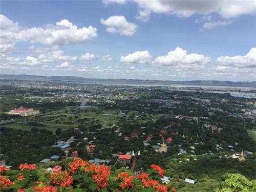 曼德勒山
