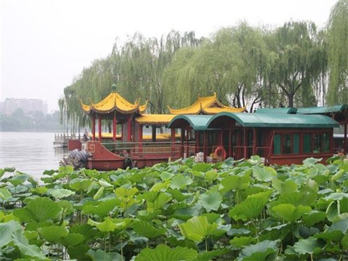 大明湖公园