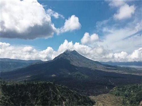 京打玛尼火山观景