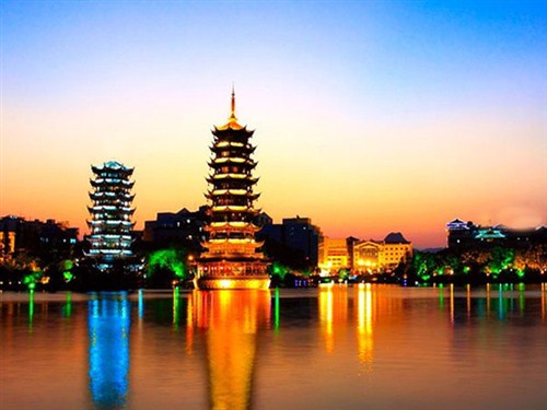 两江四湖