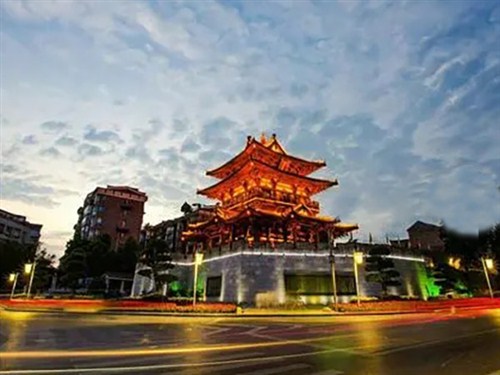王城东西巷逍遥楼