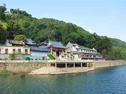 小北江飞来寺